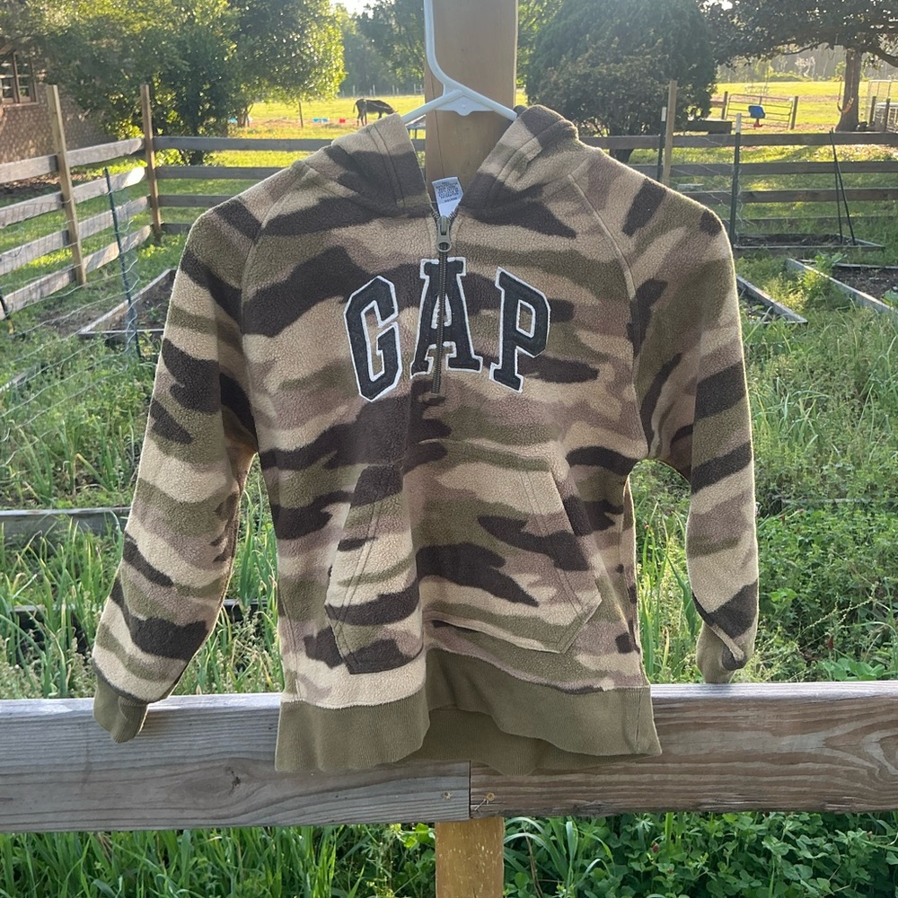 Gap Kids Camouflage Quarter Zip Up Hoodie Size M(8)